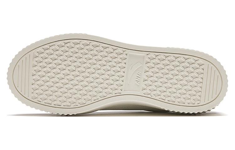 (WMNS) ANTA Biscuit 'White Black' 922228005-6