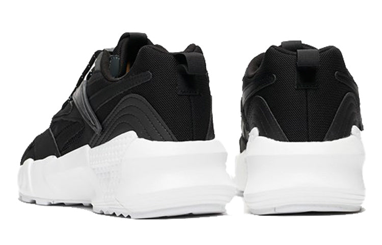 (WMNS) Reebok AZTREK DOUBLE MIX LACES DV8173