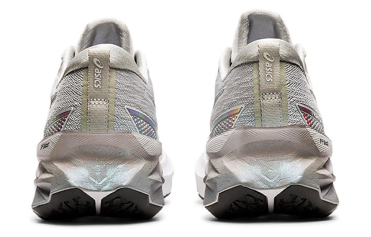 (WMNS) ASICS Novablast 2 'Platinum' 1012B131-020