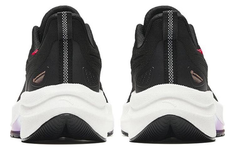 (WMNS) ANTA Rocket 5 'Black White' 122345523-7