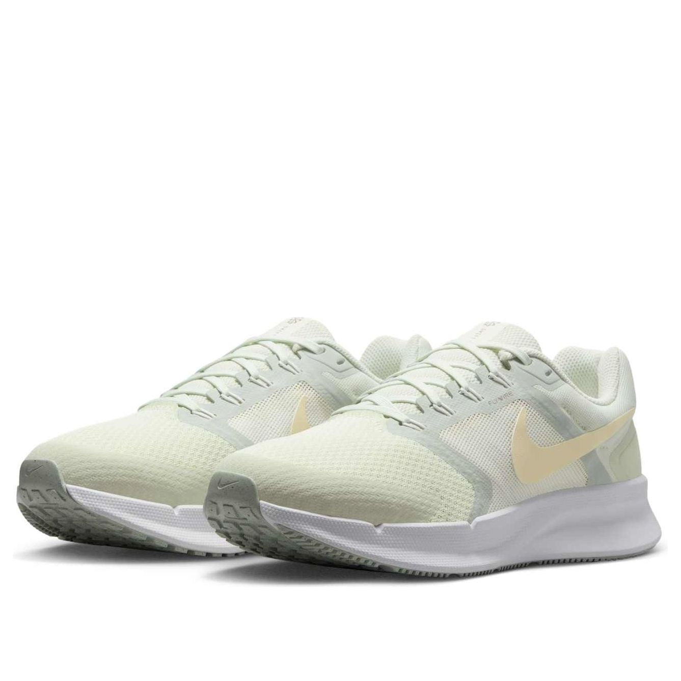 (WMNS) Nike Run Swift 3 'Light Green Yellow' DR2698-013