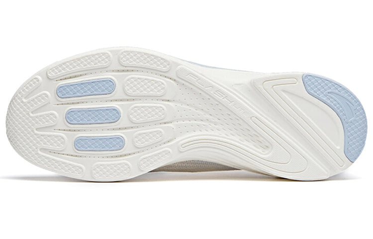 (WMNS) ANTA Hydrogen Run 2 'White Silver Blue' 122025540-4