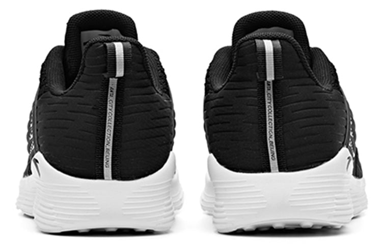 (WMNS) ANTA Running Series Sneakers 'Black White' 12835565-3