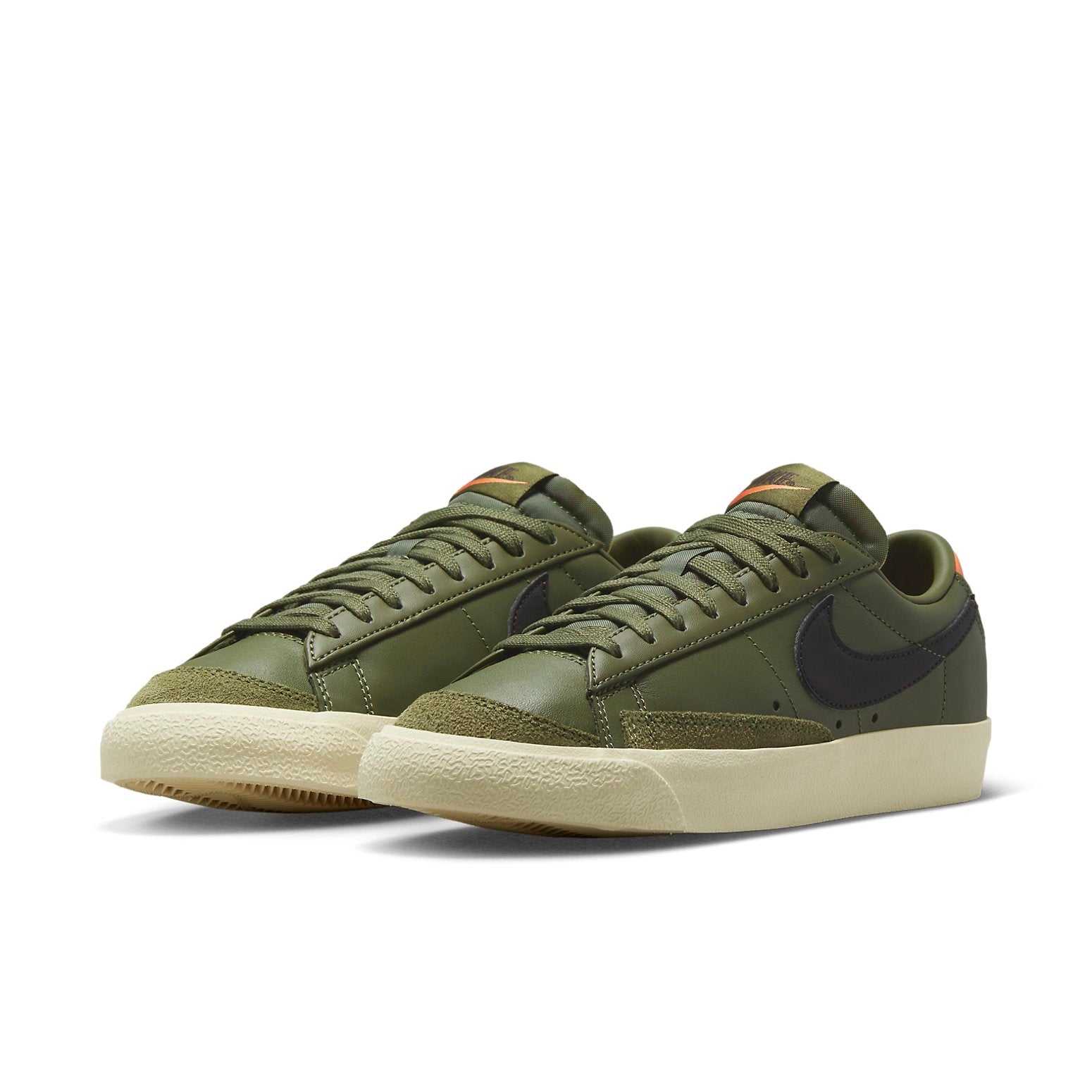 (WMNS) Nike Blazer Low 77 DC4769-201