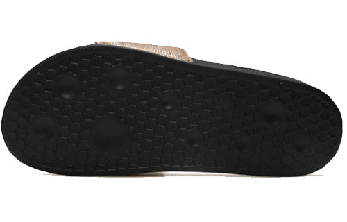 (WMNS) PUMA LEADCAT LTHR WNS Slide Gold 365693-04