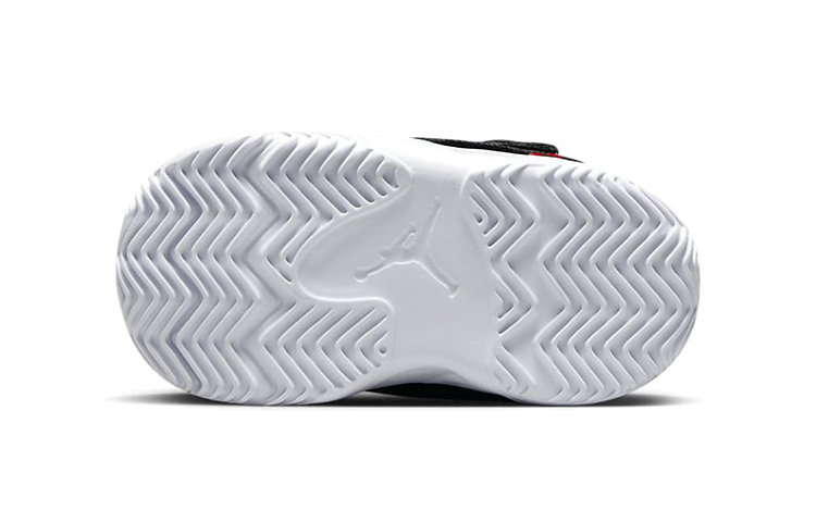 (TD) Air Jordan Max Aura 4 'Bred' DQ8402-006