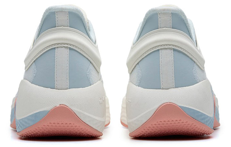 (WMNS) ANTA Running Series Sneakers 'White Blue Red' 122235556-3