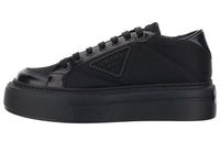 PRADA Low-Top Stylish Skateboarding Shoes Men's Black