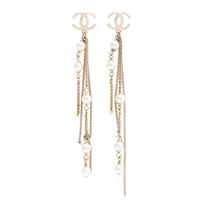 CHANEL 2018 Cc Pearl Drop Earrings