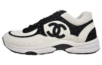 CHANEL Low-Top Casual Shoes Men's Black White