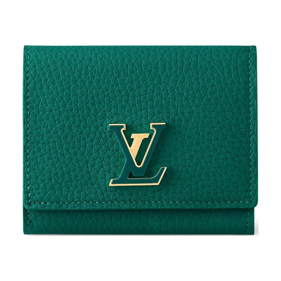 LOUIS VUITTON Capucines Leather Wallet Unisex Emerald Green