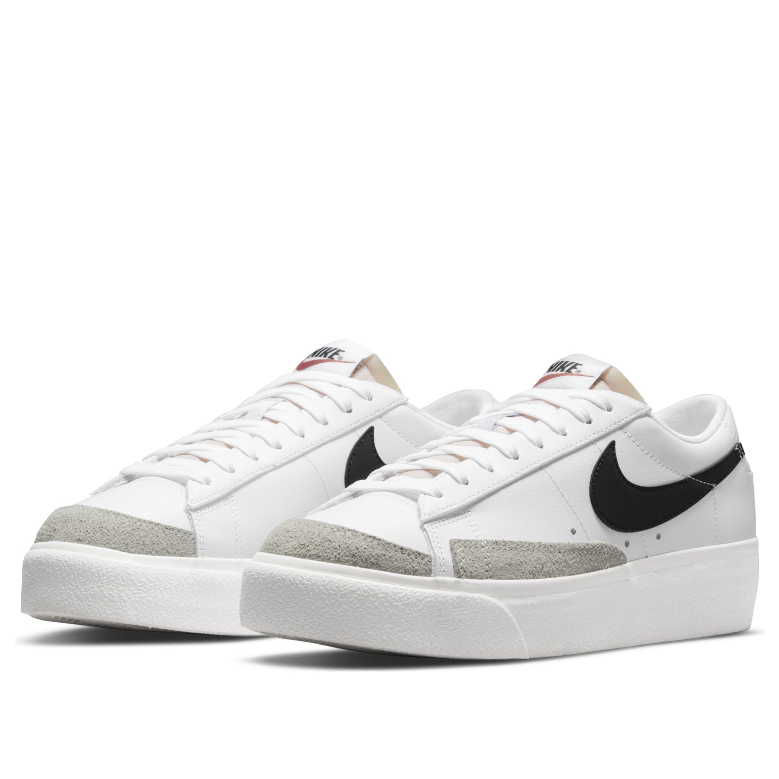 (WMNS) Nike Blazer Low Platform 'White Black' DJ0292-101
