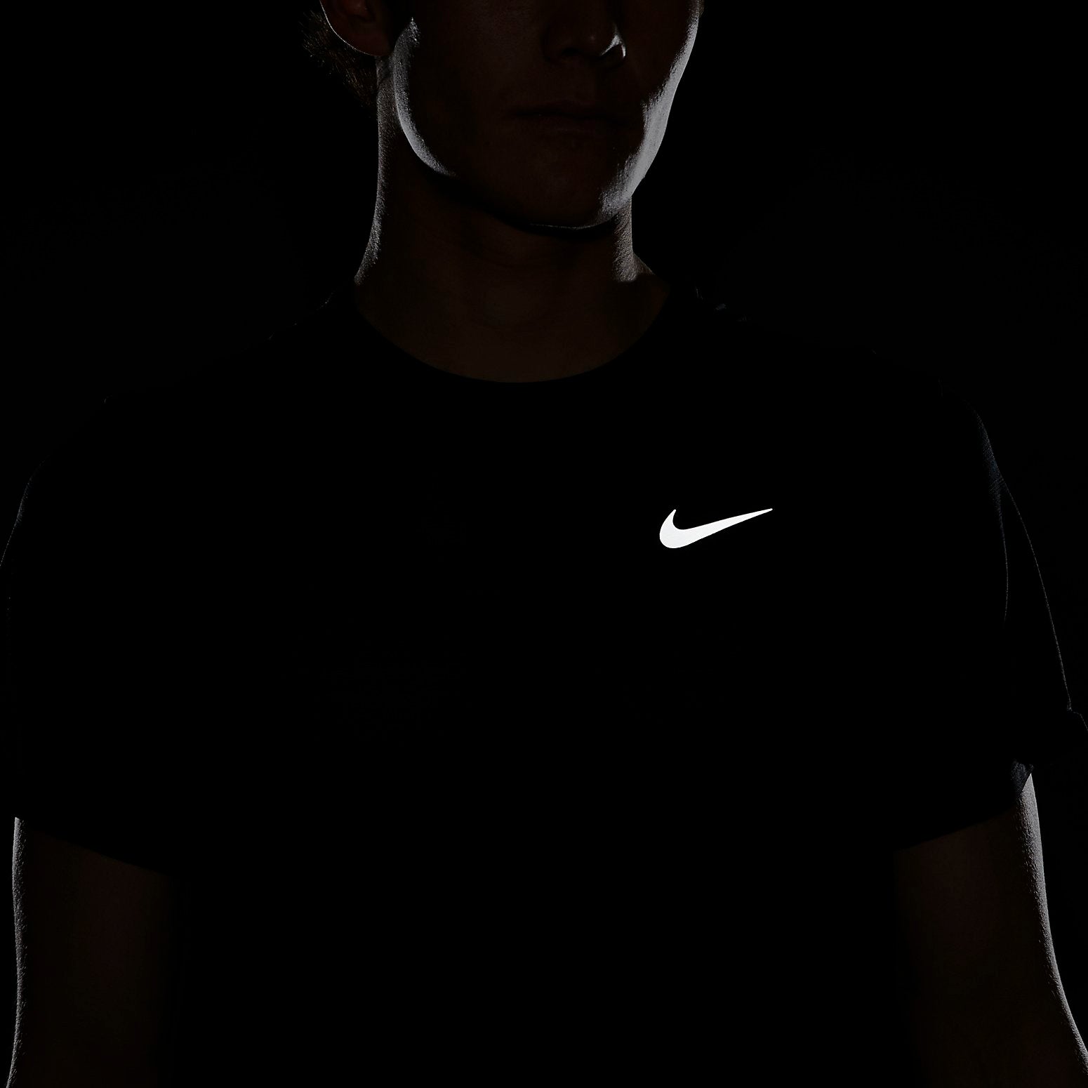 Nike Dri-FIT Miler Short-Sleeve Top 'Black' DX0875-010
