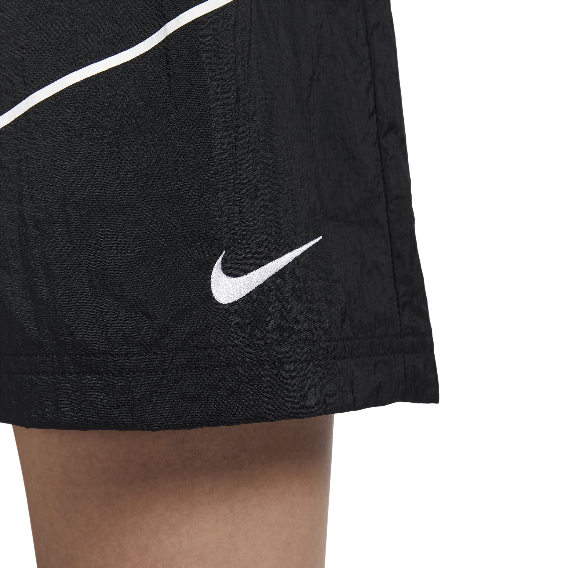 (WMNS) Nike Sportswear Essential Woven Shorts Asia Sizing 'Black' HM4633-010