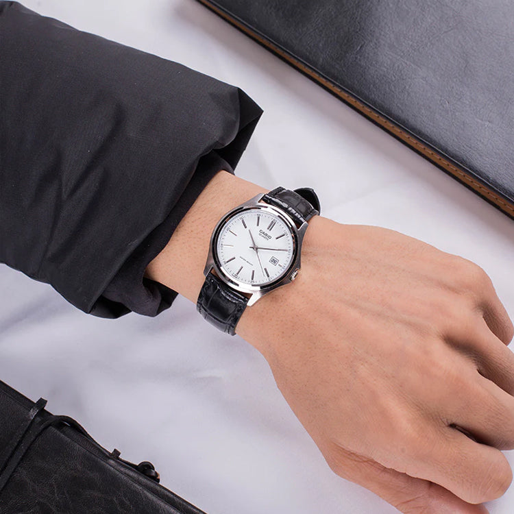 CASIO Leather Belt Waterproof /Black Quartz White Analog LTP-1183E-7A