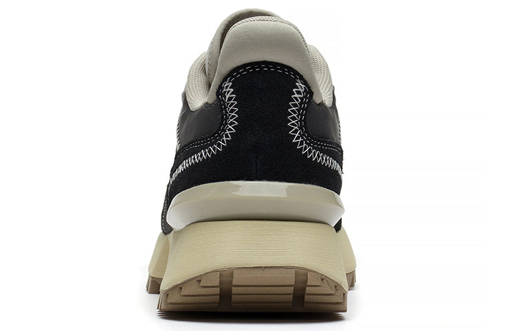 (WMNS) Li-Ning Zaiwu 'Black Grey White' AGCS262-2