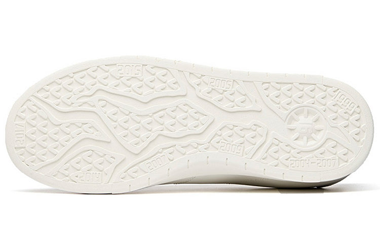 (WMNS) ANTA Skateboarding Series Sneakers 'White with Rainbow' 122038061-2