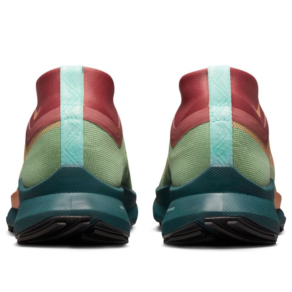 (WMNS) Nike React Pegasus Trail 4 GTX 'Alligator Orange Trance' DJ7929-300