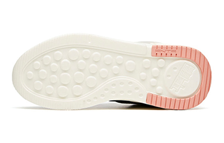 (WMNS) ANTA Life Series Low Top 'White Black Blue Red' 122048984-6