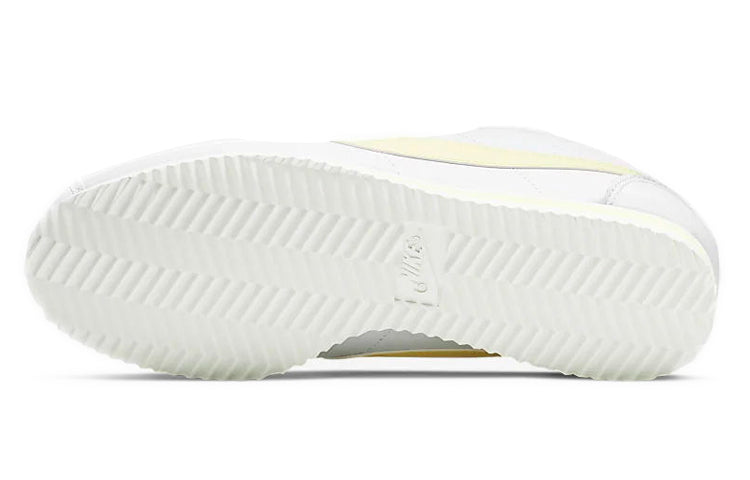 (WMNS) Nike Classic Cortez Leather 'Summit White' 807471-113
