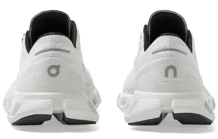 (WMNS) On Running Cloud X 'White Black' 40.99702