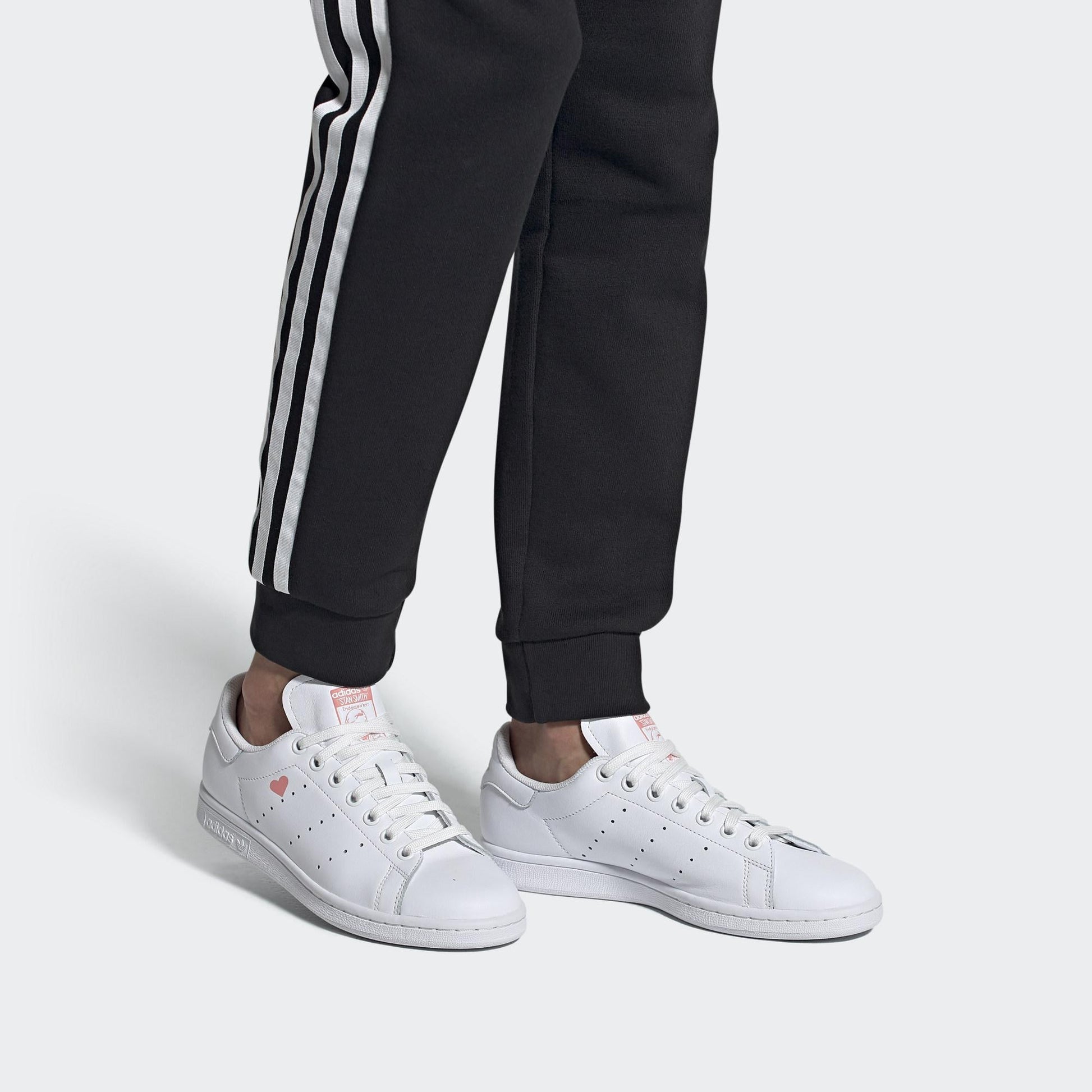 (WMNS) adidas Stan Smith 'Valentine's Day' FW6227