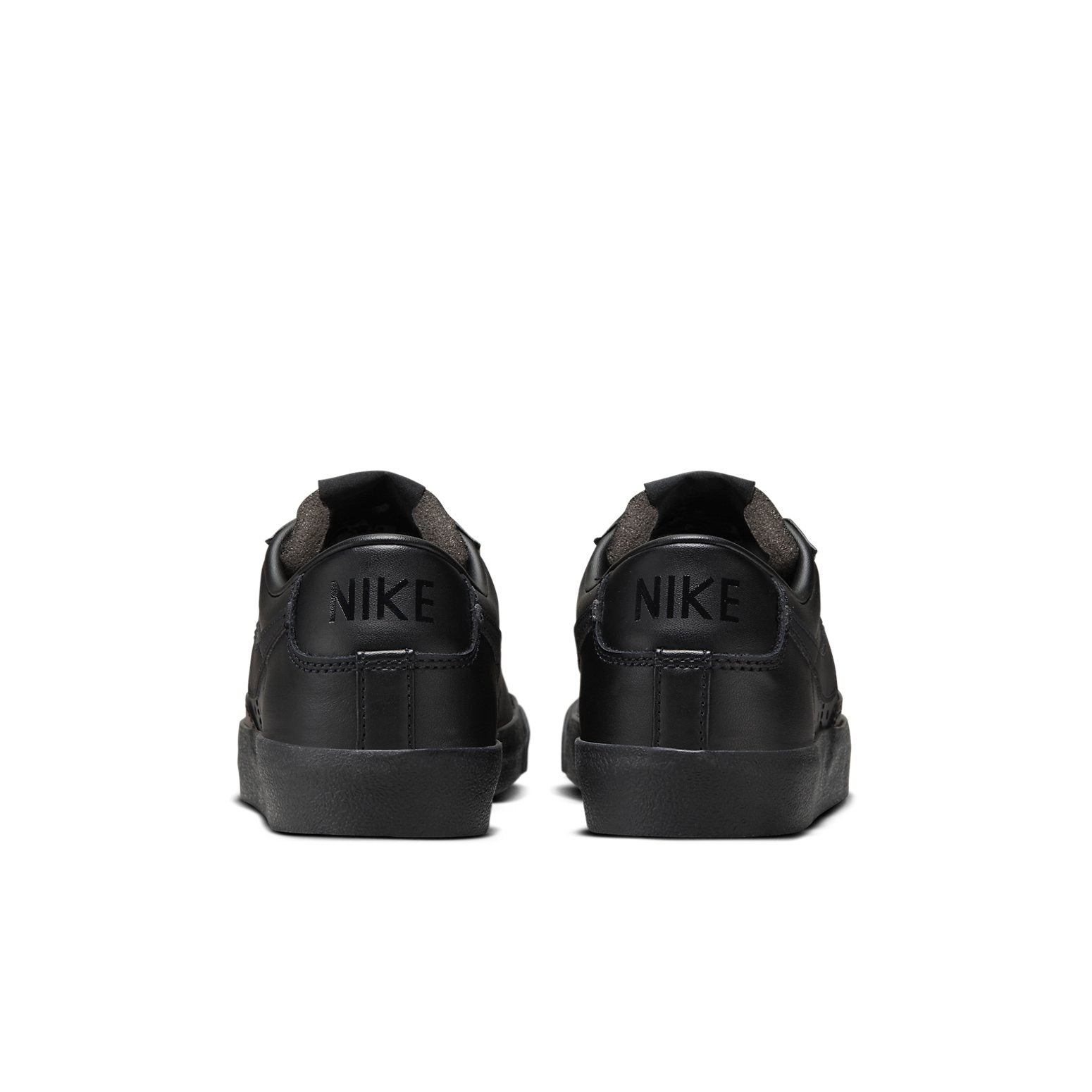 (WMNS) Nike Blazer Low '77 'Triple Black' DC4769-002