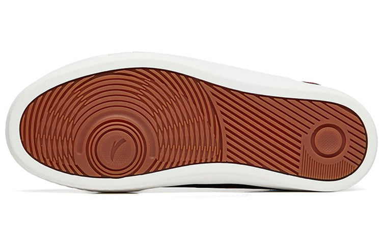 (WMNS) ANTA A-Shock Low 'Black White' 122238014-3