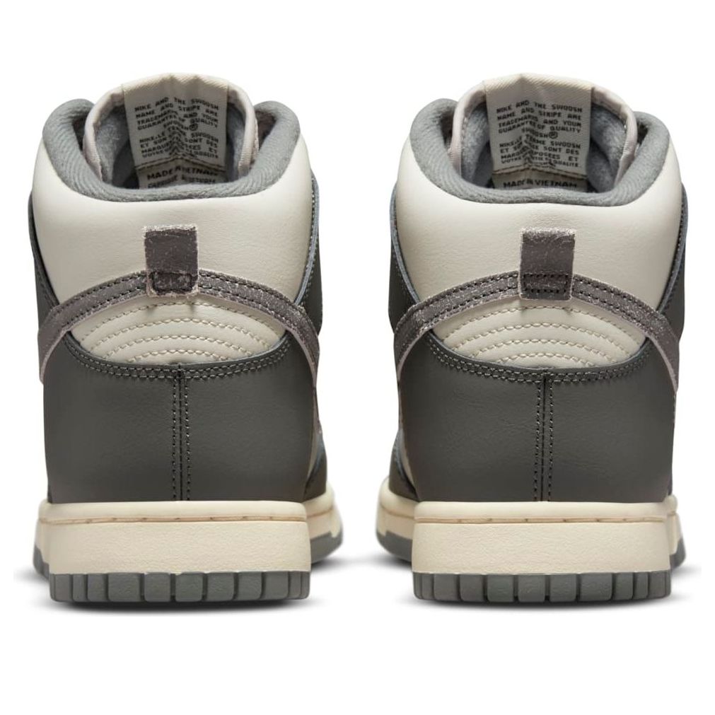 Nike Dunk High SE 'Light Bone' DM0582-001