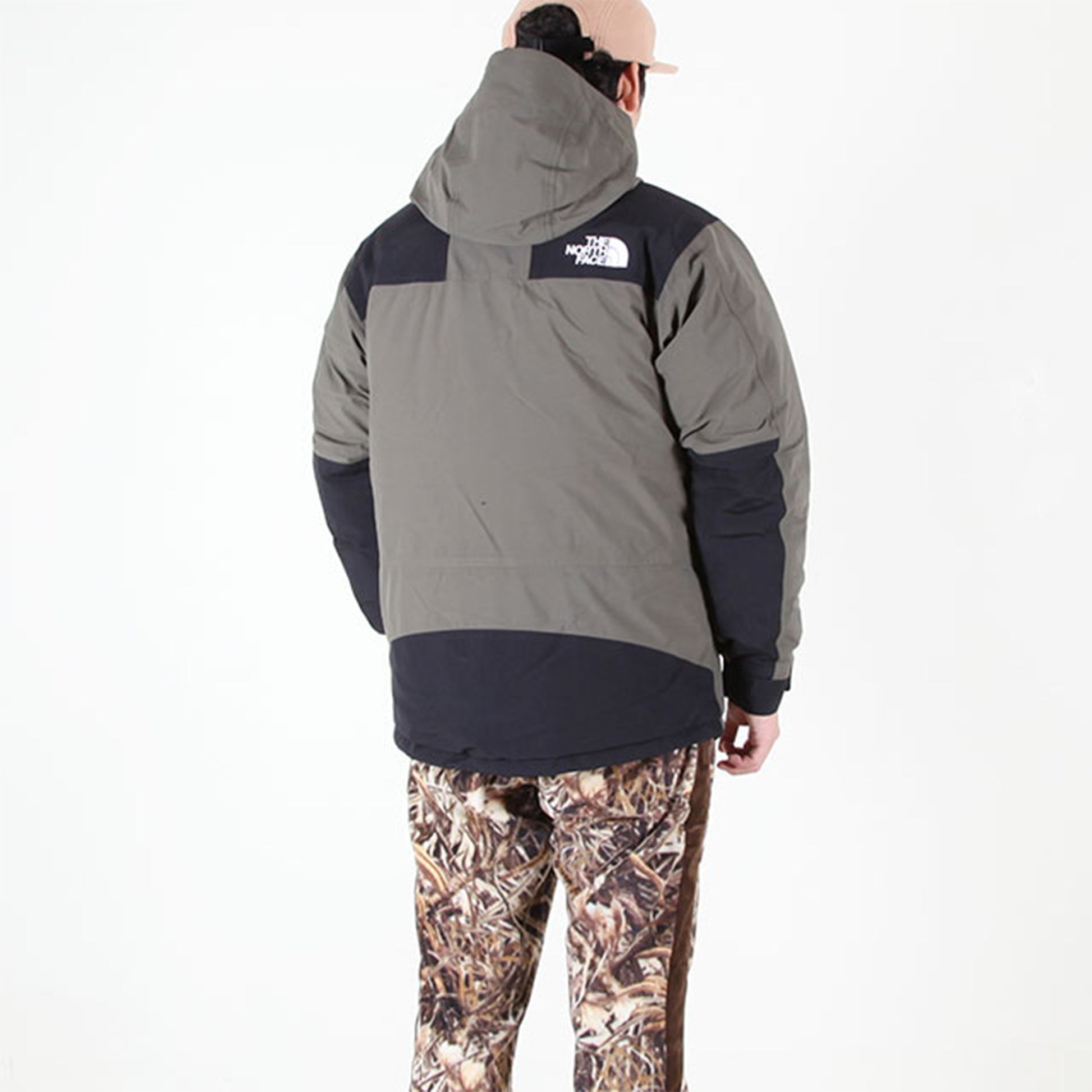 THE NORTH FACE Mountain Down Jacket 'Green' ND91930-NT