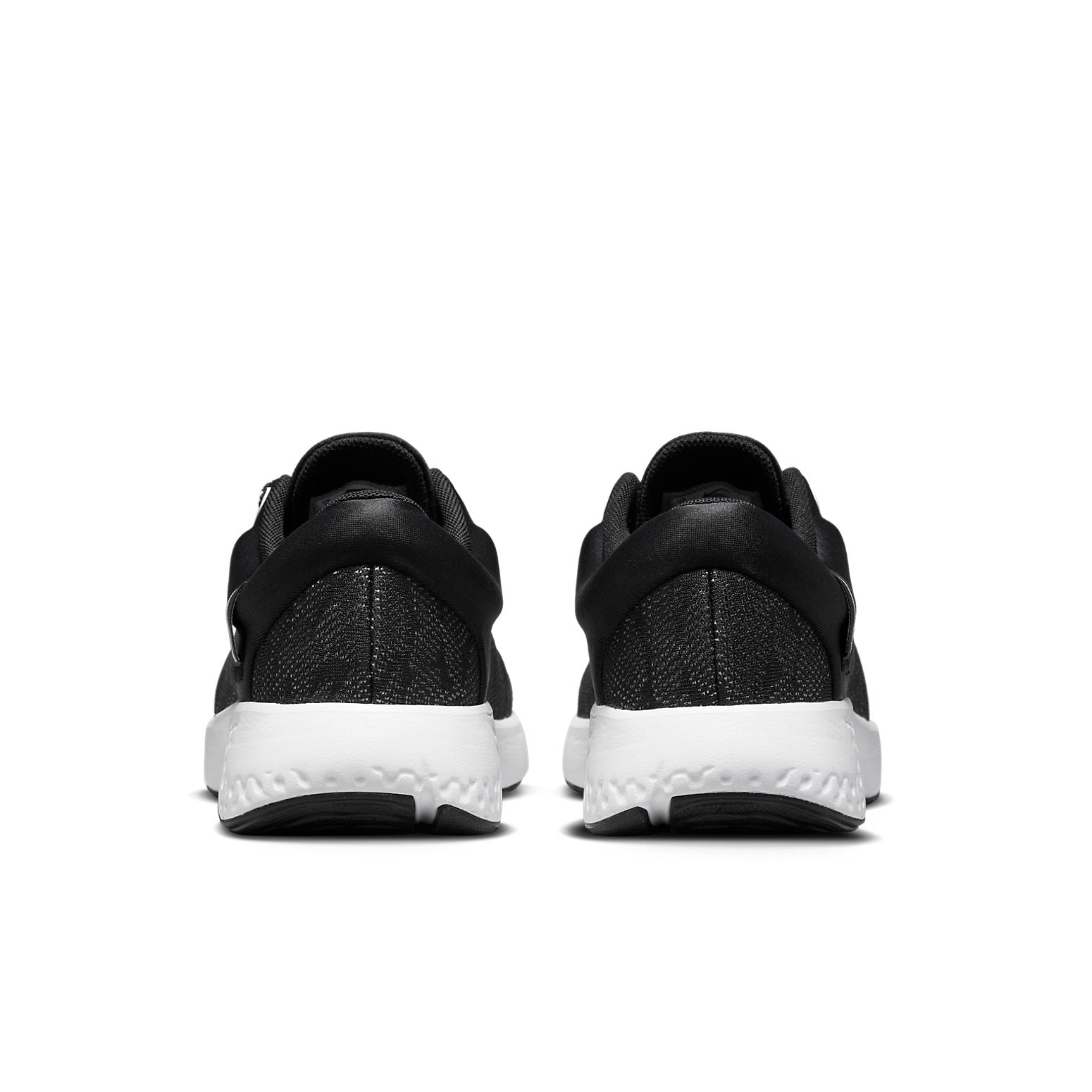 (WMNS) Nike Renew Serenity Run 2 'Black White' DM0820-001