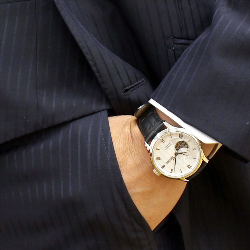 Men's SEIKO Watch PRESAGE Series Japan White Dial Belt Business 4R Movement Automatic / Mechanical Watch SSA379J1