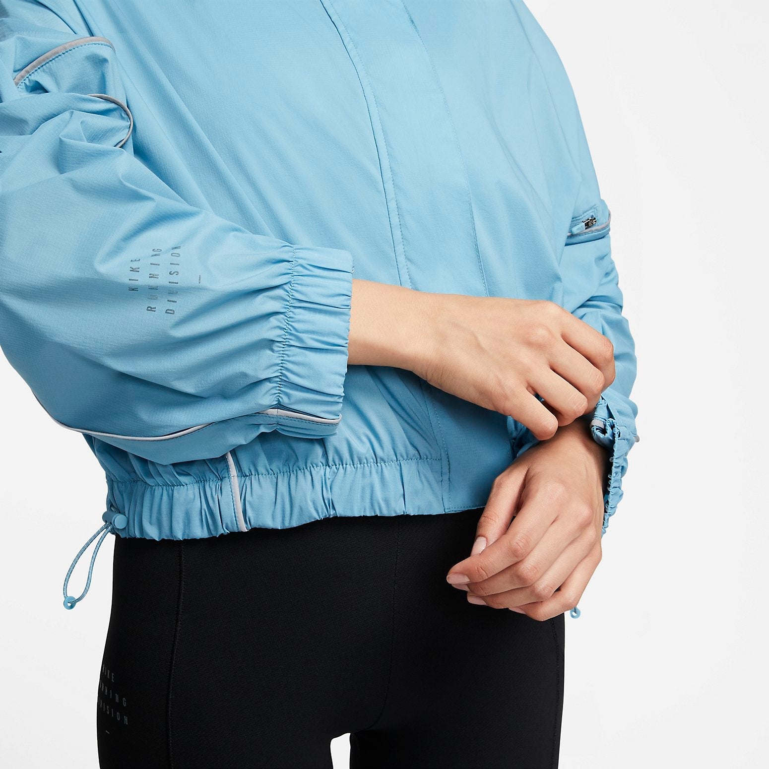 (WMNS) Nike Windbreaker Run Division Jacket Asia Sizing 'Blue' DQ5958-424