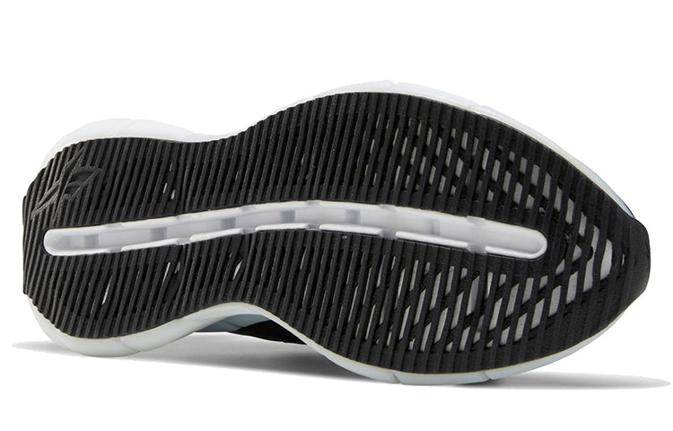 Reebok Zig Kinetice 21 Black/White FX9362