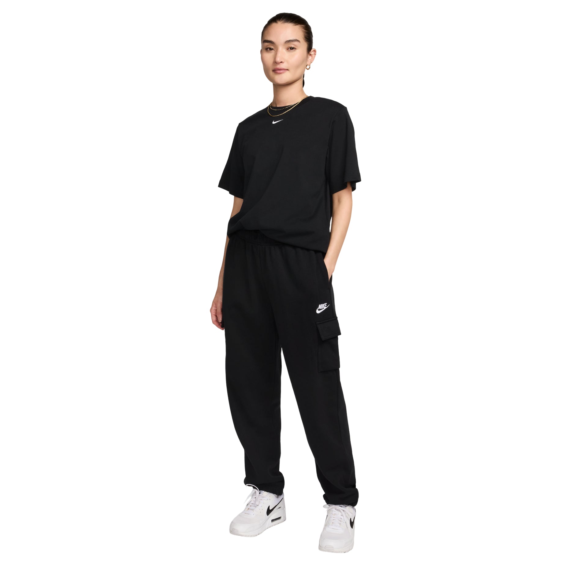(WMNS) Nike Sportswear Small Swoosh T-shirt Asia Sizing 'Black' FD4150-010