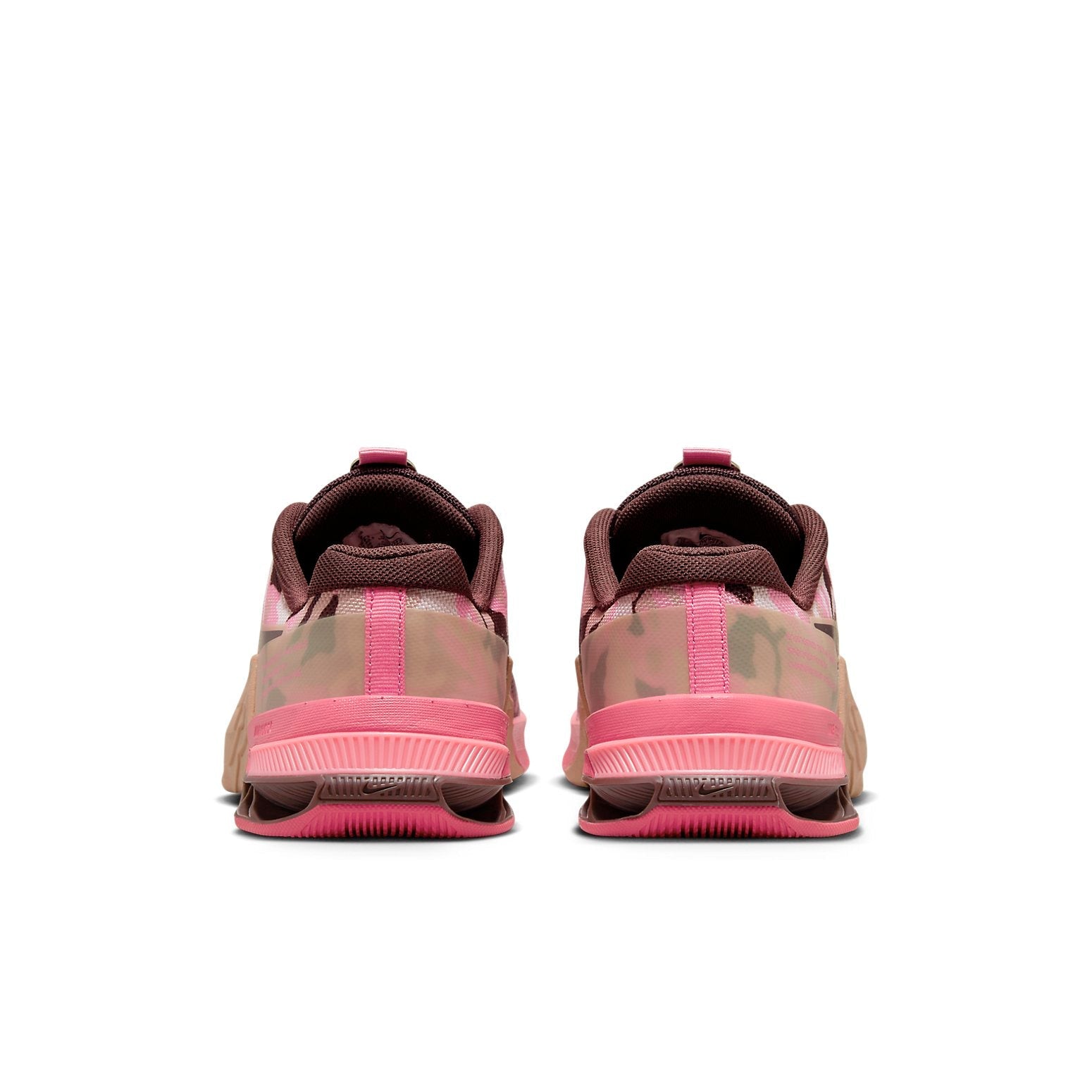 (WMNS) Nike Metcon 8 AMP 'Coral Chalk Camo' DV9013-200