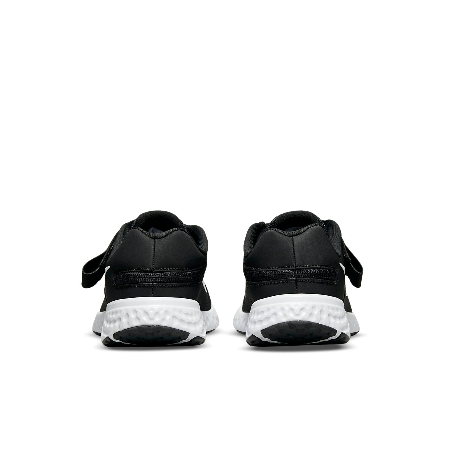 (GS) Nike Revolution 6 FlyEase 4E 'Black White' DO5065-003
