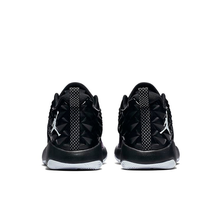 Air Jordan Extra Fly X 'White Black' 914668-110
