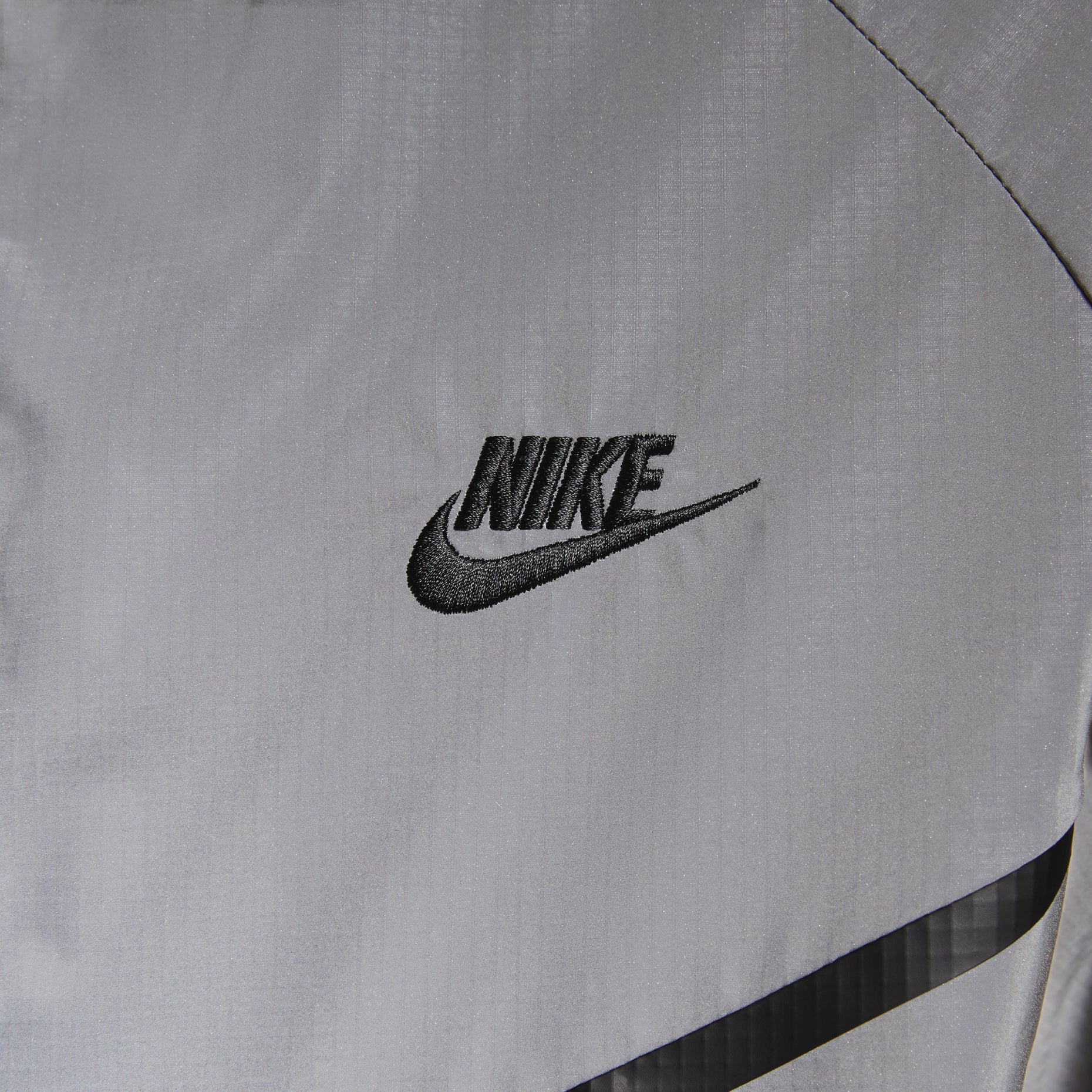 Nike Tech Woven Flash Jacket Reflect Asia Sizing 'Silver Black' FZ7586-035