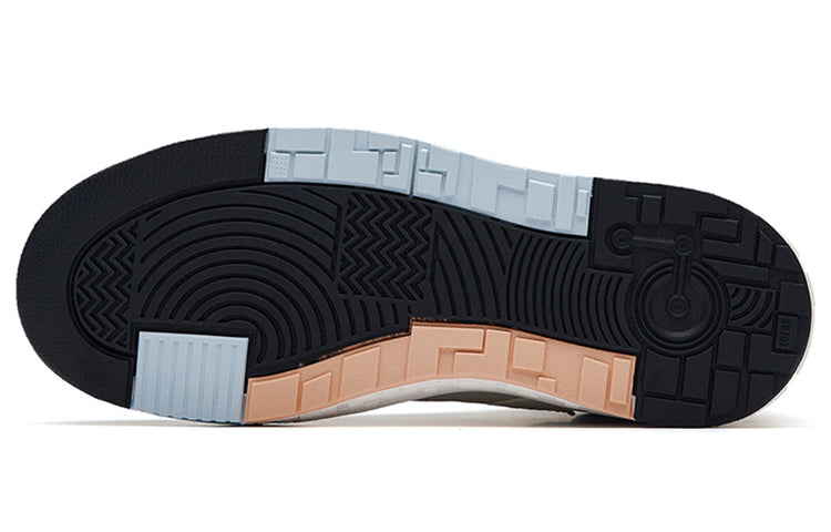 (WMNS) ANTA Street Naughty High 'Black White Grey' 122238065-4