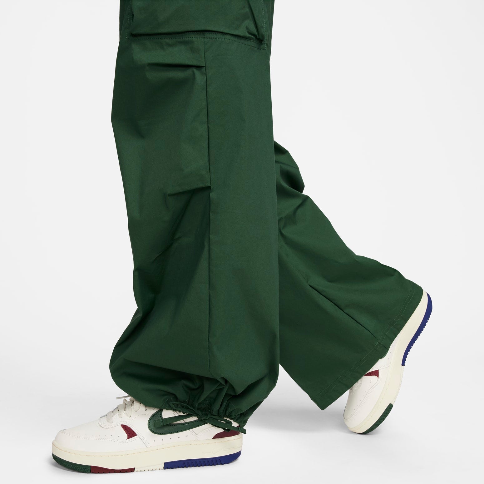 (WMNS) Nike Sportswear Woven Pants 'Green' FV4969-323