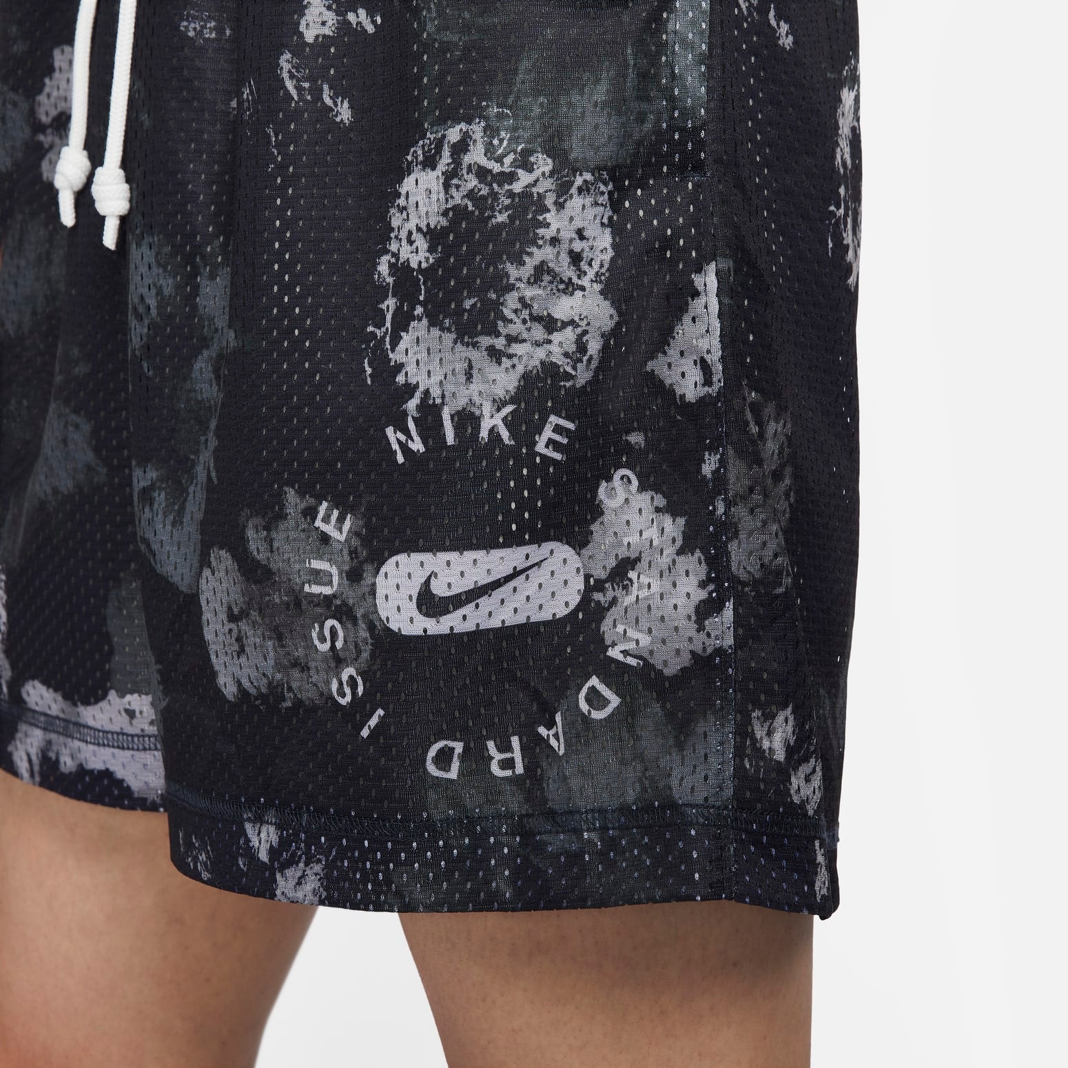 Nike Standard Issue Mesh Shorts 'Black' DH7387-050