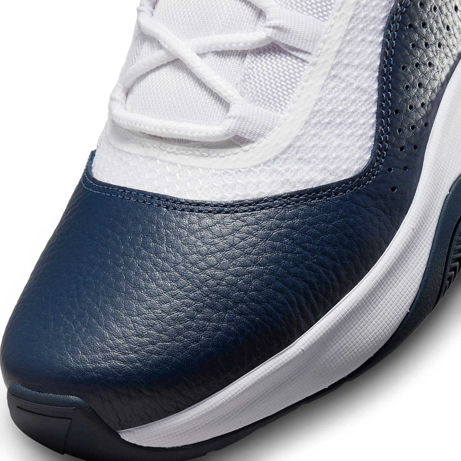 Air Jordan 11 CMFT Low 'Michigan' CW0784-147