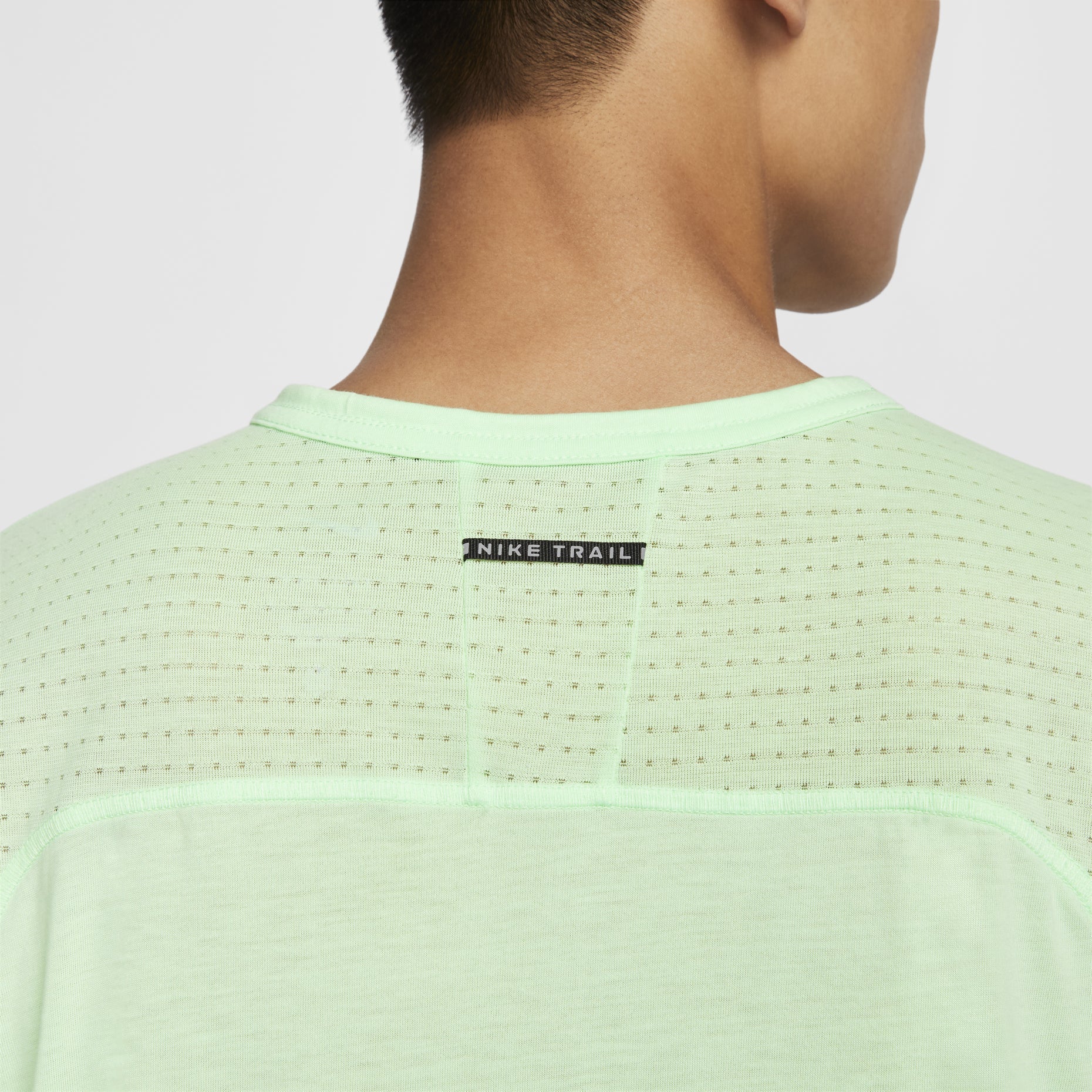 Nike Dri-FIT Solar Chase Sleeveless T-Shirt 'Green' FN3310-376