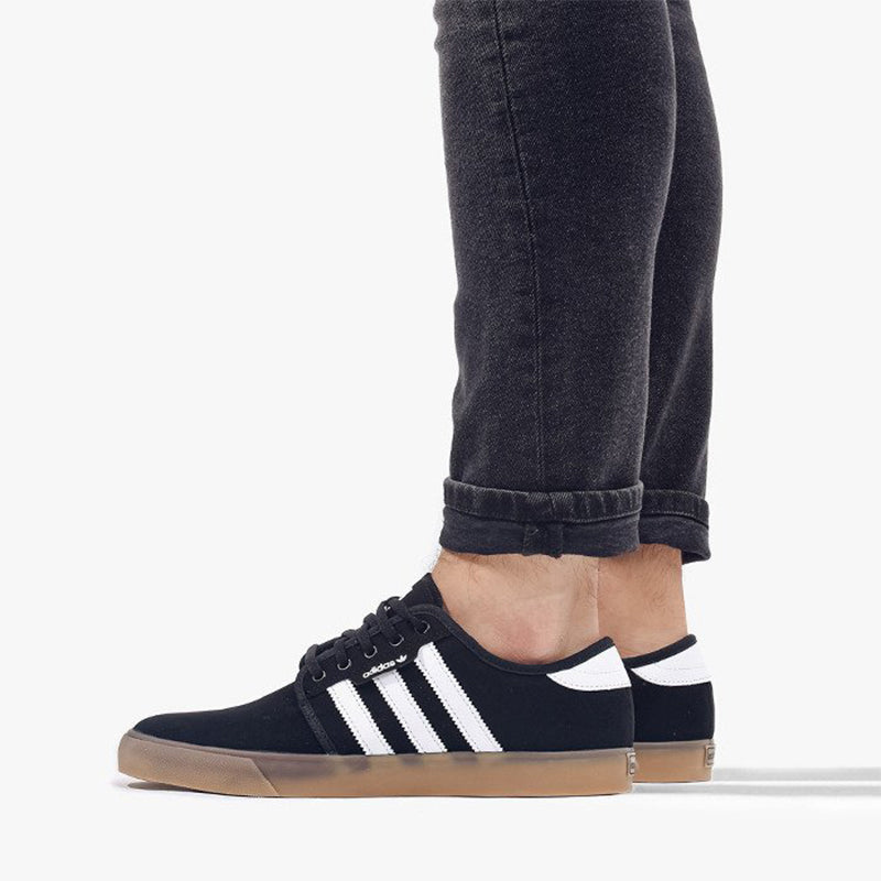 adidas originals Seeley 'Black White' EE6136