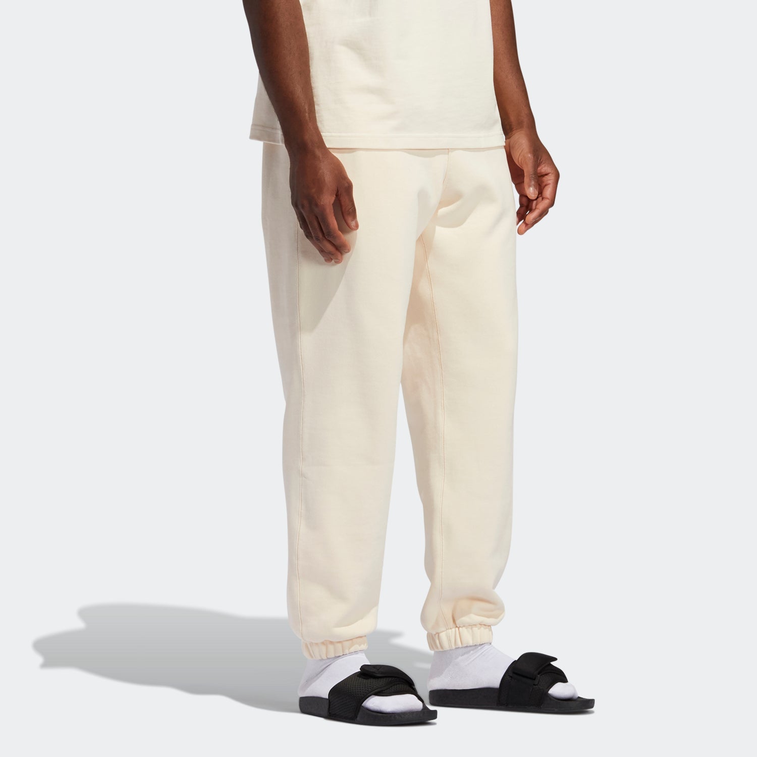 adidas originals Unisex Loose Sweatpants Ivory GH4382