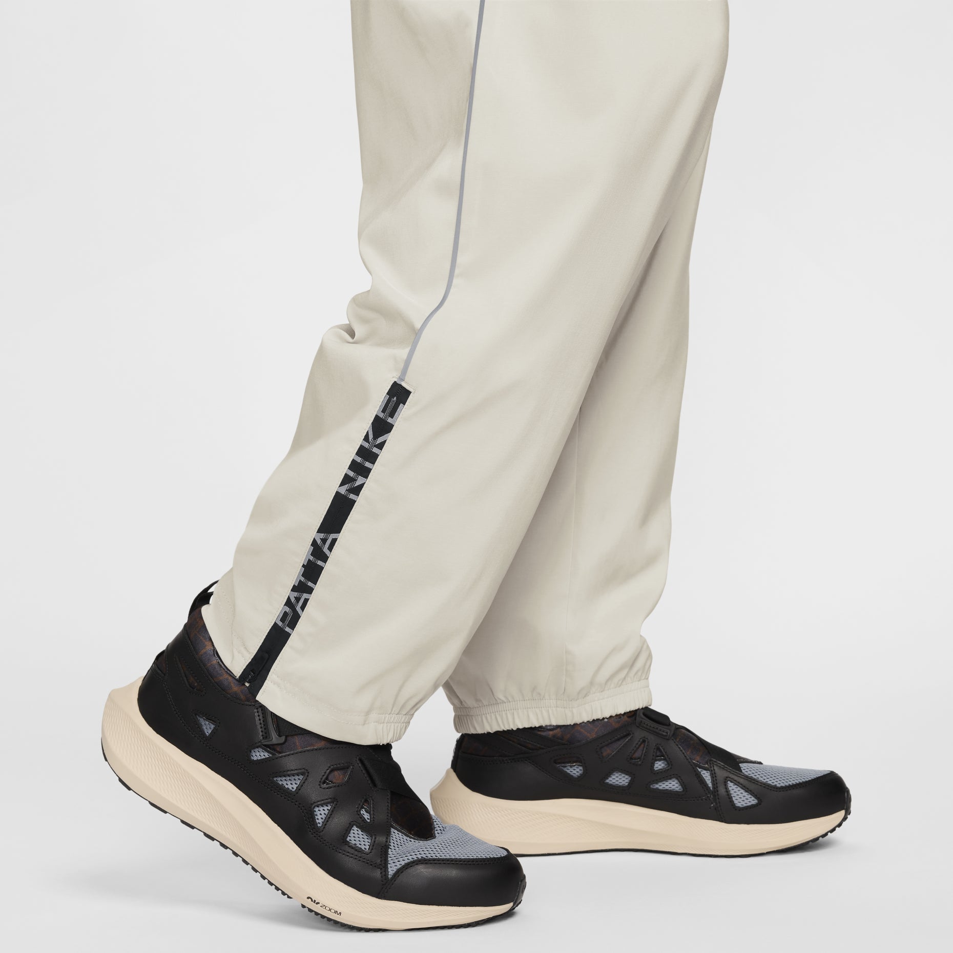 Nike x Patta Track Pants (Asia Sizing) 'Sanddrift' FJ3099-126