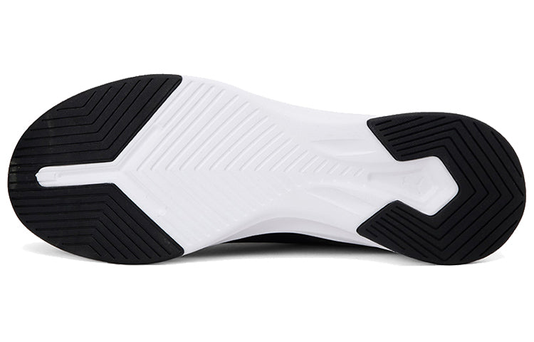 PUMA Hustle XT Black/White 193542-01