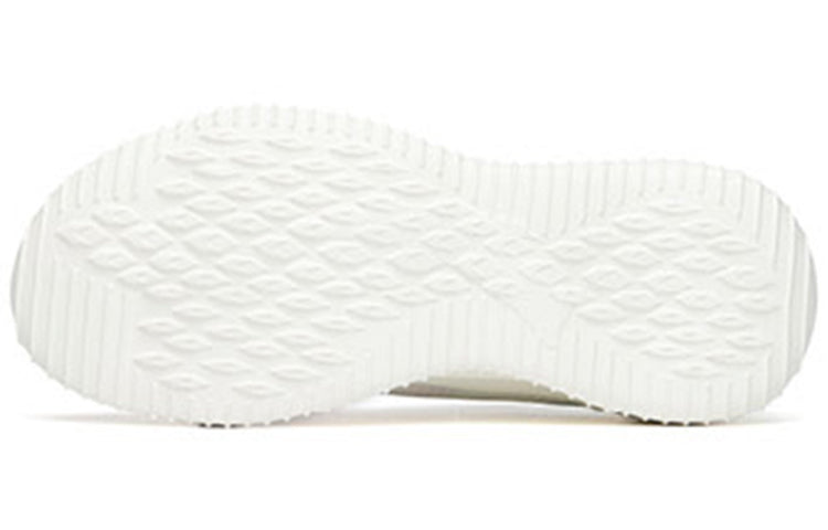 (WMNS) ANTA Running Series Sneakers 'White Blue Pink' 122225535-2