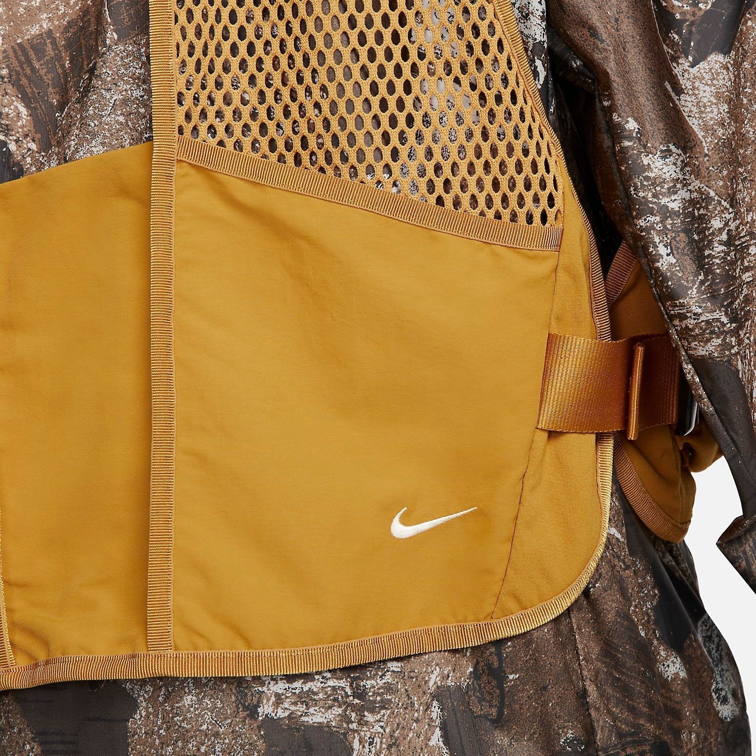 Nike ACG Buttles Vest 'Gold Suede' DN3919-727